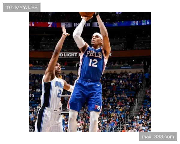卡隆·巴特勒无球跑动提升防守效率，助球队关键时刻稳固防线